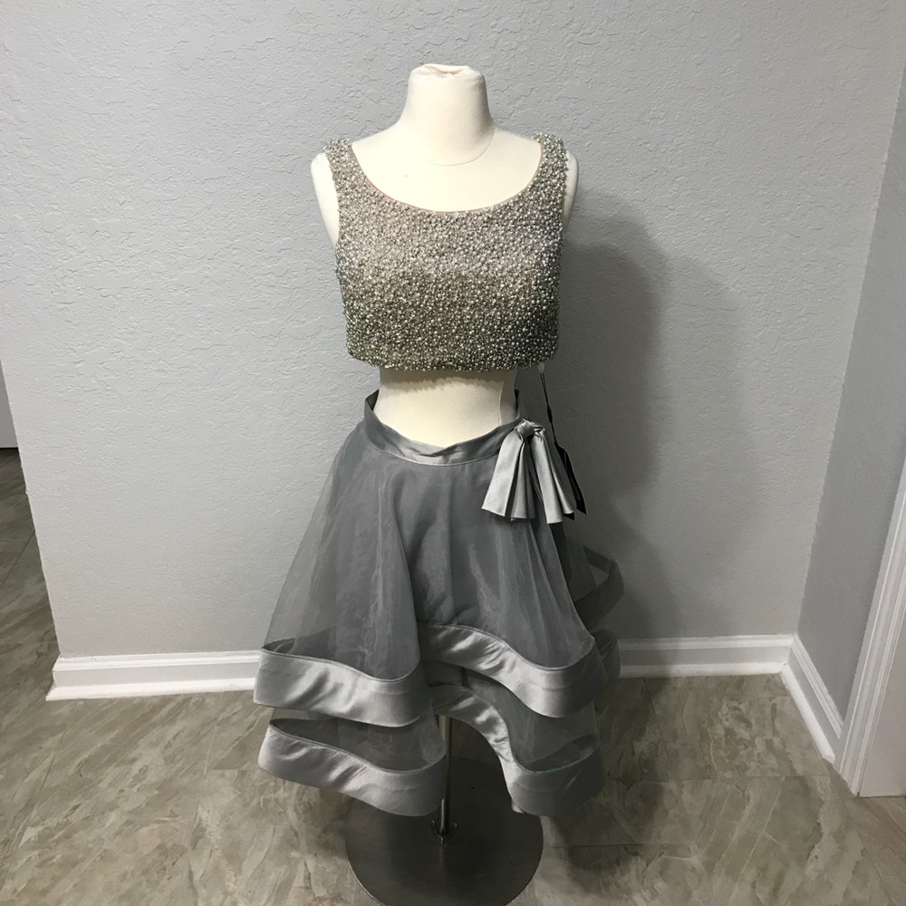 Terani Couture 2 piece prom homecoming dress Sz 4